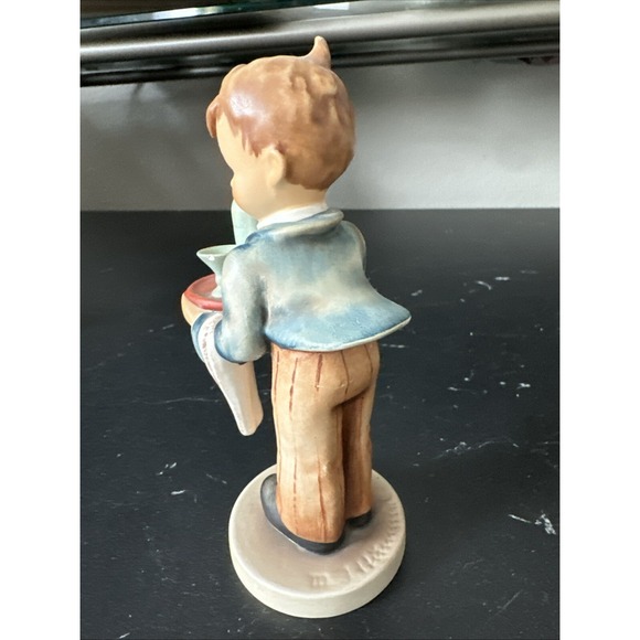 Goebel W. Germany Hummel figural WAITER serving Rhein Wine #154/0 - Picture 3 of 7